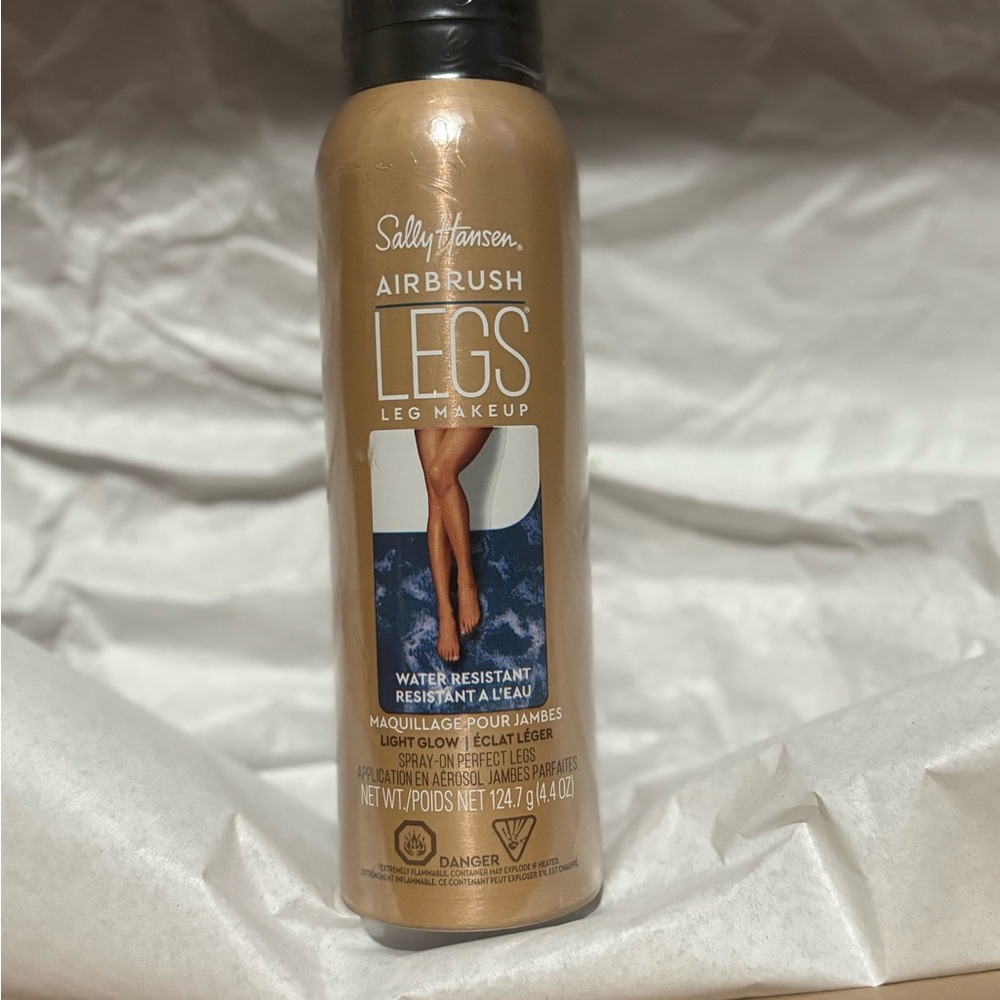 Glow Up with Sally Hansen Airbrush Legs Leg Makeup - Light Glow
